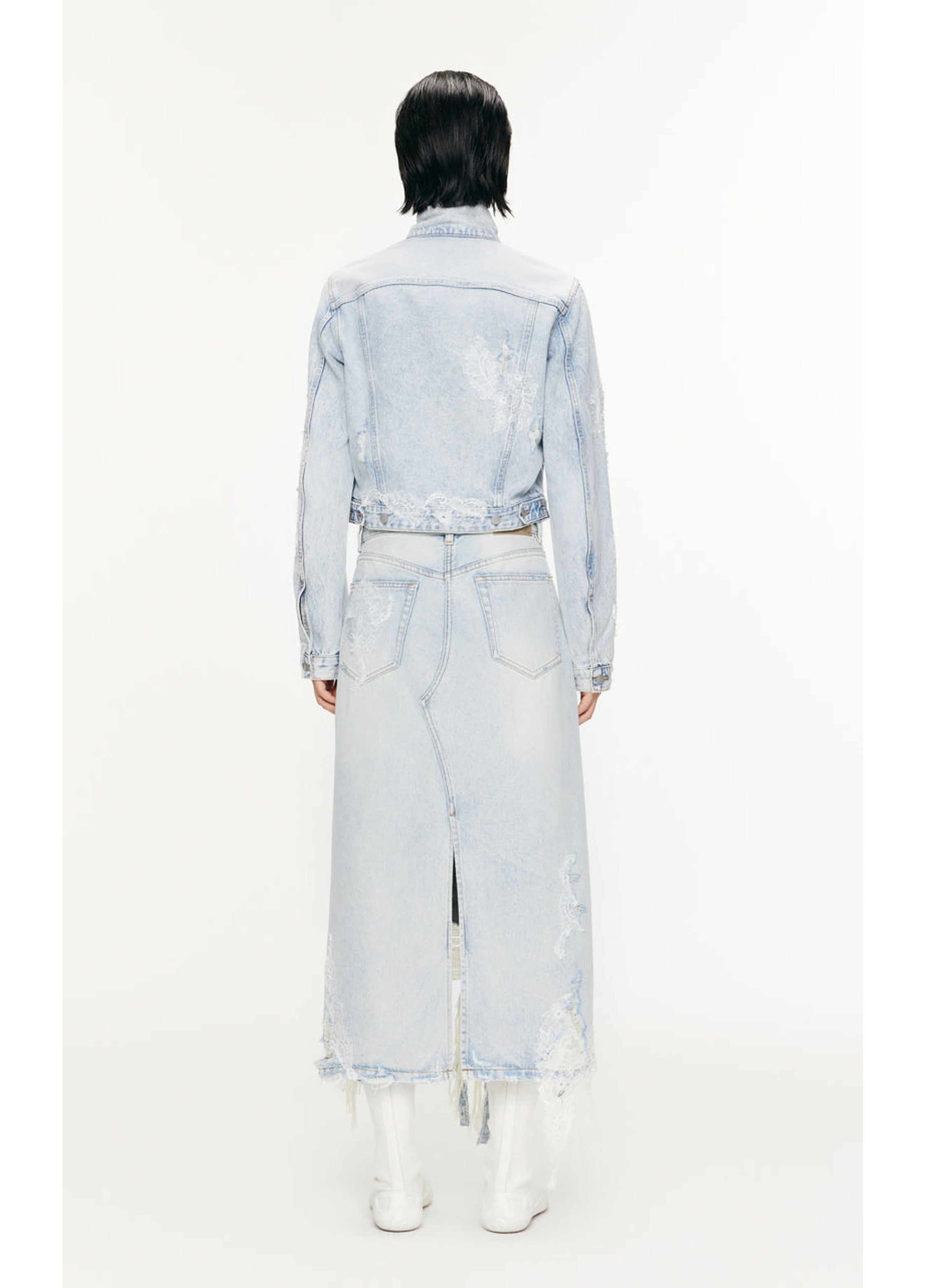 Giacca in denim con patchwork di pizzo