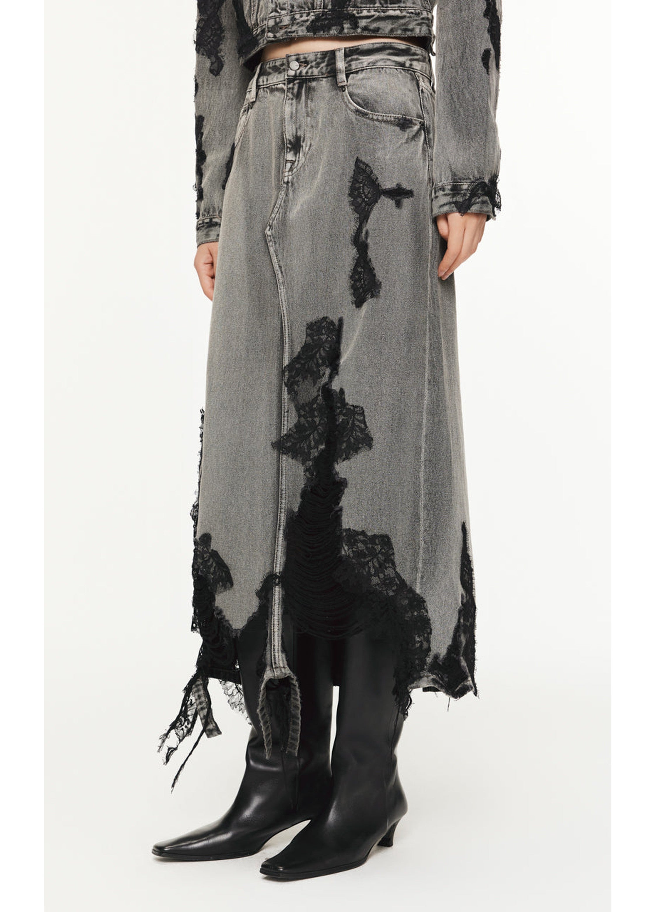 Gonna a forma di H in patchwork di pizzo