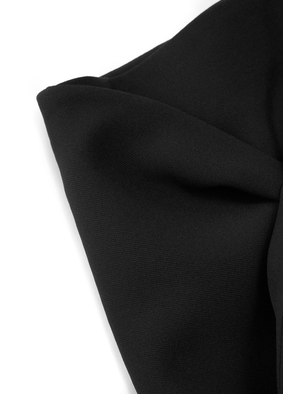 Gonna corta nera alla moda